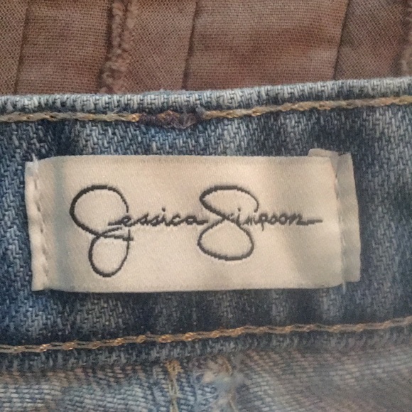 Jessica Simpson denim shorts with lace detail - Picture 3 of 3